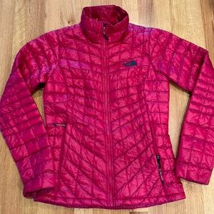 North face Thermoball Hot Pink jacket New XS